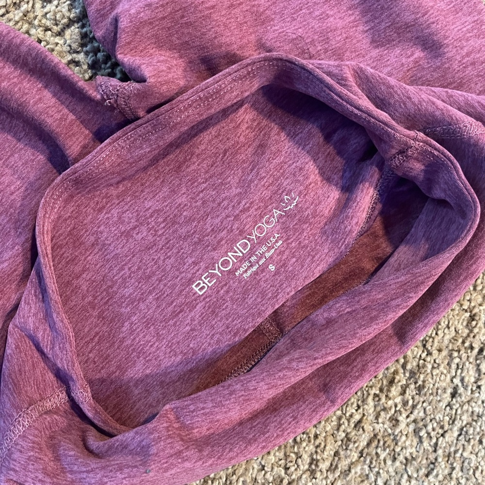 Beyond Yoga - Spacedye Caught in the Midi Legging - Pale Plum Heather - Small - Picture 5 of 8